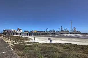 7000 Seawall Blvd, Galveston, TX 77551 - Photo 3