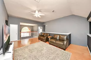 7902 Belterraza Ct, Houston, TX 77083 - Photo 21