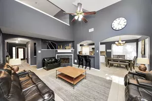 7902 Belterraza Ct, Houston, TX 77083 - Photo 9