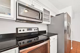 11677 Village Pl Dr, Houston, TX 77077 - Photo 21