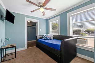 2813 Ave P, Galveston, TX 77550 - Photo 21