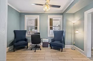 2813 Ave P, Galveston, TX 77550 - Photo 11