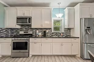 2813 Ave P, Galveston, TX 77550 - Photo 9