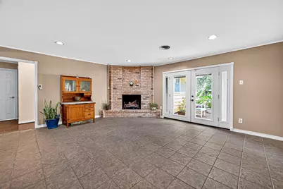 10302 Ivyridge Road, Houston, TX 77043 - Photo 15