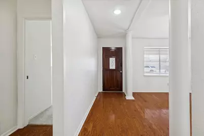 9642 Judalon Lane, Houston, TX 77063 - Photo 5