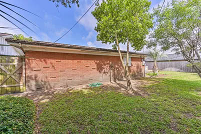 2920 Heron Drive, Galveston, TX 77551 - Photo 33