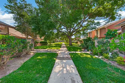 12667 Wellington Park Drive, Houston, TX 77072 - Photo 7