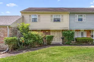 10831 Sandpiper Dr, Houston, TX 77096 - Photo 3