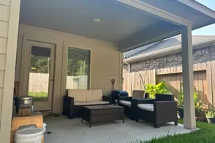 14978 Cypress Holw Dr, New Caney, TX 77357 - Photo 17