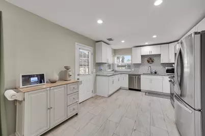10027 Storm Meadow Drive, Houston, TX 77064 - Photo 11