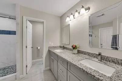 10027 Storm Meadow Drive, Houston, TX 77064 - Photo 21