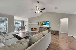 10027 Storm Meadow Dr, Houston, TX 77064 - Photo 9