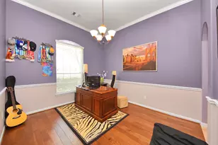12912 Southern Manor Dr, Pearland, TX 77584 - Photo 5