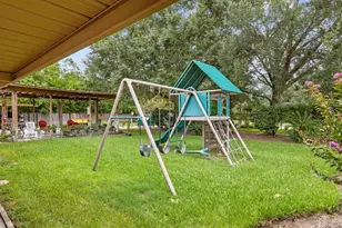 7648 Broadview Dr, Houston, TX 77061 - Photo 15