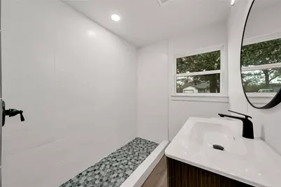 4331 Herridge Street, Houston, TX 77022 - Photo 11