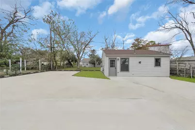 4331 Herridge Street, Houston, TX 77022 - Photo 31