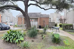 6701 Sands Point Dr, Houston, TX 77074 - Photo 29