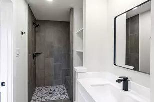 1006 4th St, Hempstead, TX 77445 - Photo 25