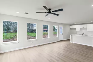 1006 4th St, Hempstead, TX 77445 - Photo 7