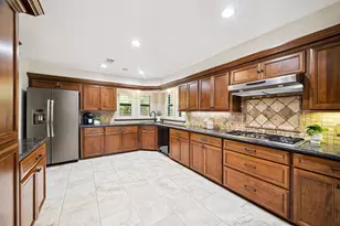 2 Chatterbird Ln, The Woodlands, TX 77380 - Photo 13