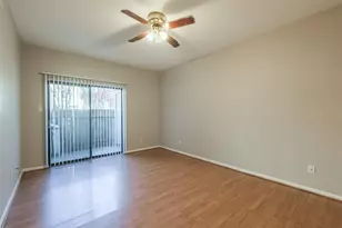 8100 Cambridge St, Houston, TX 77054 - Photo 13