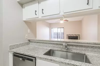 8100 Cambridge Street #101, Houston, TX 77054 - Photo 9