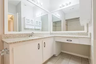 8100 Cambridge St, Houston, TX 77054 - Photo 17