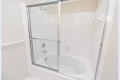 9800 Pagewood Lane #2108, Houston, TX 77042 - Photo 15