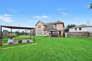 8422 W Sienna Cove Ln, Houston, TX 77083 - Photo 19