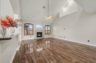 8422 W Sienna Cove Ln, Houston, TX 77083 - Photo 3