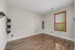 8422 W Sienna Cove Ln, Houston, TX 77083 - Photo 11