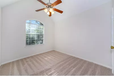 158 N Magnolia Pond Place #158E, The Woodlands, TX 77381 - Photo 19