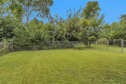14806 Dogwood Tree Street, Houston, TX 77060 - Photo 41
