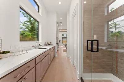 710 E 18th Street, Houston, TX 77008 - Photo 25