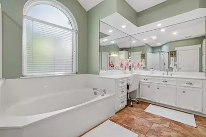 39 Wedgewood Boulevard, Conroe, TX 77304 - Photo 23