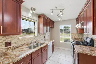 11602 Sagemeadow Ln, Houston, TX 77089 - Photo 11