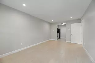 2350 Bering Dr, Houston, TX 77057 - Photo 9