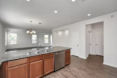 10326 Mount Winchell Drive, Rosharon, TX 77583 - Photo 13