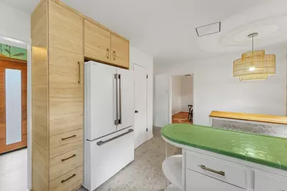 2052 Addison Road, Houston, TX 77030 - Photo 3
