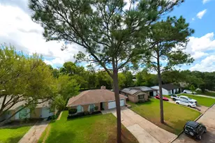 17014 Forest Bend Ave, Friendswood, TX 77546 - Photo 3