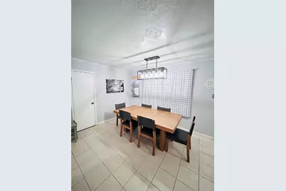 2 Travis Court, Angleton, TX 77515 - Photo 7