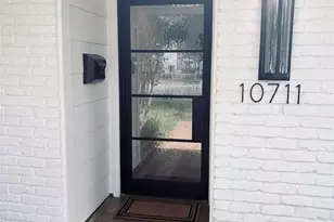 10711 Ella Lee Ln, Houston, TX 77042 - Photo 3