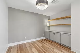 10711 Ella Lee Ln, Houston, TX 77042 - Photo 29
