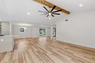 10711 Ella Lee Ln, Houston, TX 77042 - Photo 19
