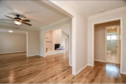 10706 Inwood Drive, Houston, TX 77042 - Photo 7
