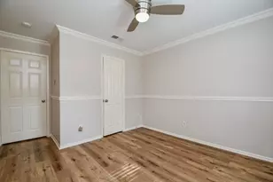 10706 Inwood Dr, Houston, TX 77042 - Photo 25