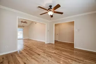10706 Inwood Dr, Houston, TX 77042 - Photo 5