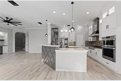 8111 Placid Point Court, Humble, TX 77396 - Photo 9