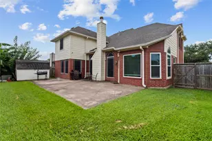 10902 Spruce Dr N, La Porte, TX 77571 - Photo 25