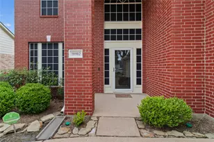 10902 Spruce Dr N, La Porte, TX 77571 - Photo 3